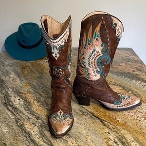 Corral Studded Western Leather Boots 
 Size 8